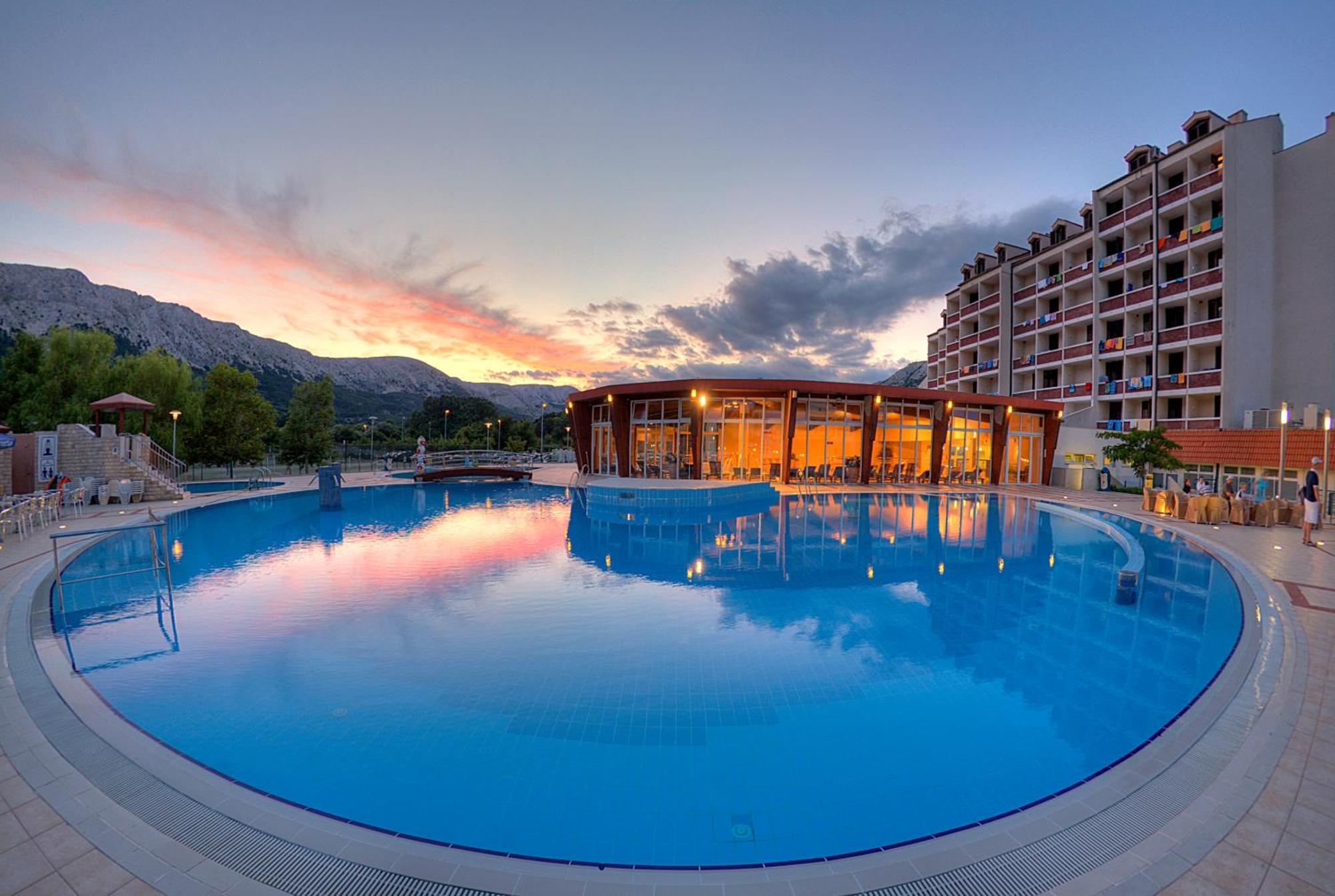 Sunny Baska Hotel By Valamar, Ex Corinthia Baška Exterior foto